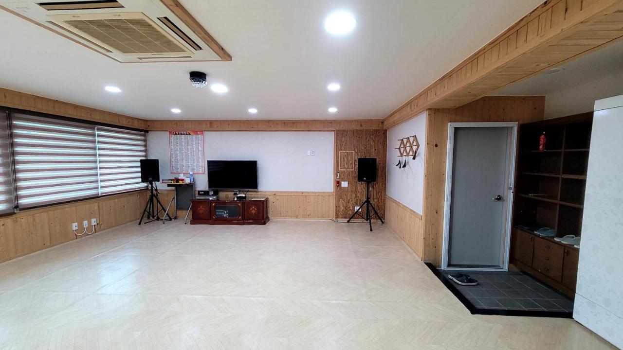 Rg Pension Hadong Exterior foto
